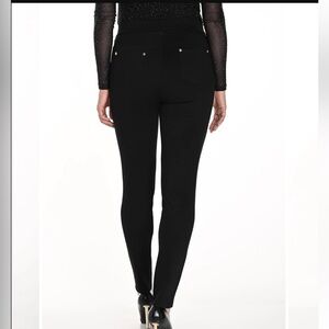 Frank Lyman Pull On Pants